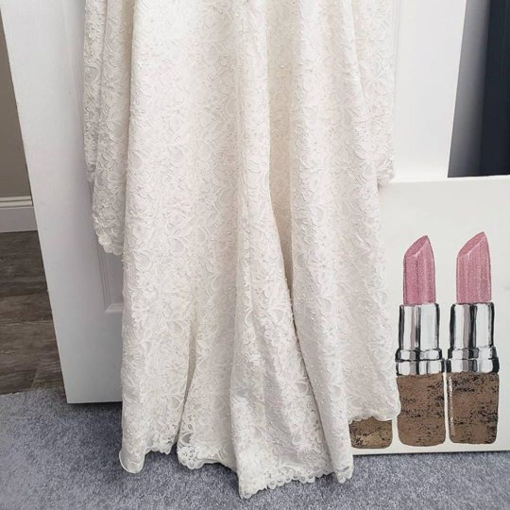 David's Bridal Wedding dress Style VW9469 - Picture 4 of 8